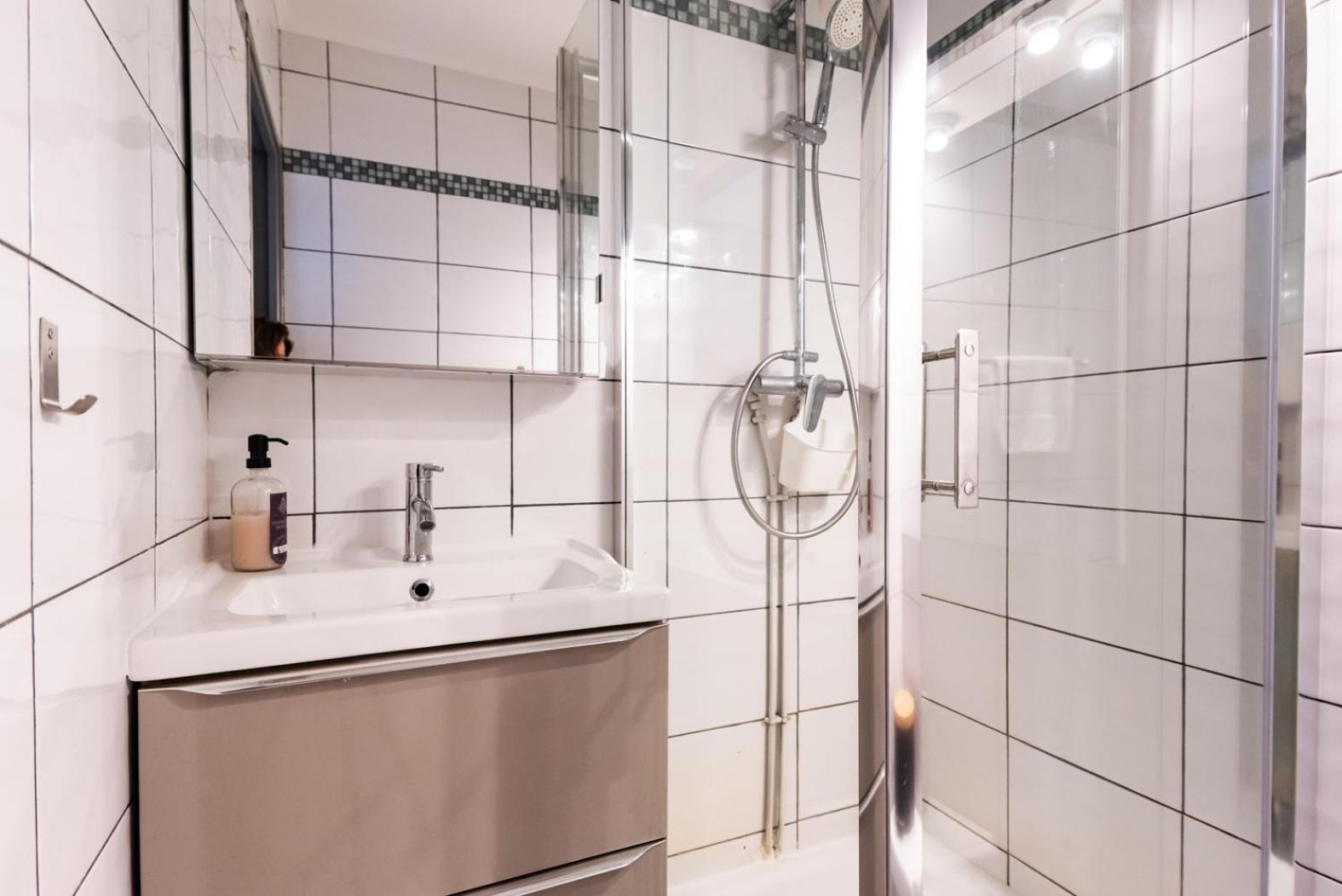 Aiguillon, 4 Pers, A 5min A Pied, Parking Apartment Arcachon